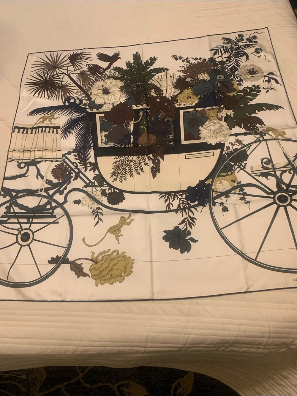 NWT - Hermes - La Nature en Voyage Scarf 90 - Blanc/Vert Loden